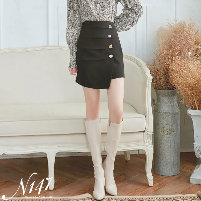 【N147】層次抓皺造型釦飾短裙《Q112》(韓國女裝/現貨商品/預購)