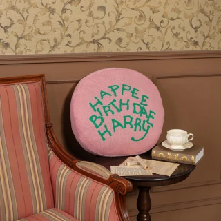 【飛航模飾】哈利波特授權 生日蛋糕抱枕(45x45cm)