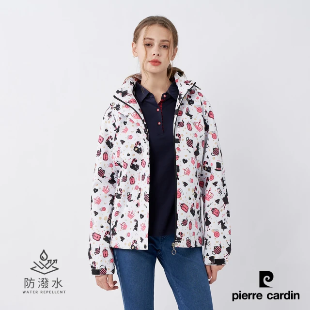 pierre cardin 皮爾卡登 輕運動 女款 戶外防風防潑水可拆帽愛麗絲印花外套-白色(6235793-90)