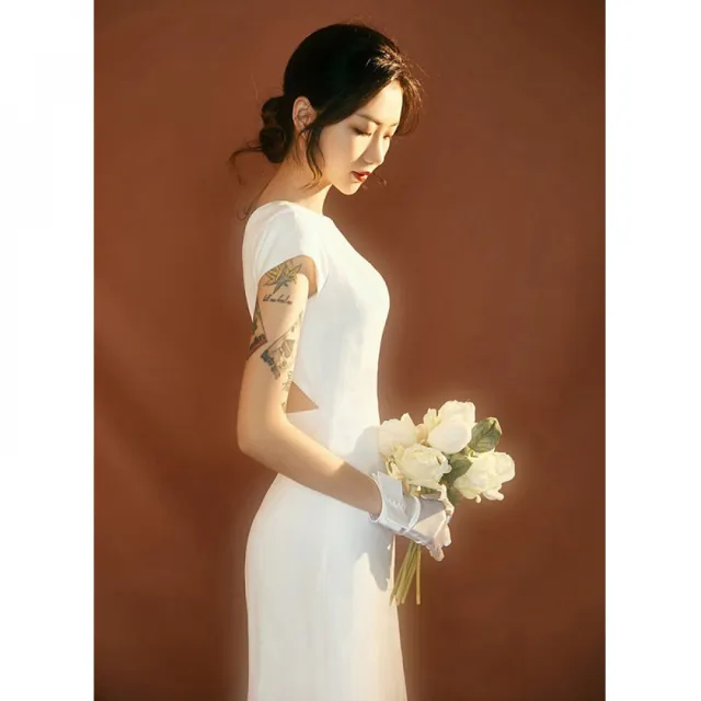 【Very Buy 非常勸敗】簡約緞面輕婚紗小個子2023新娘結婚戶外拍照登記領證露背禮服