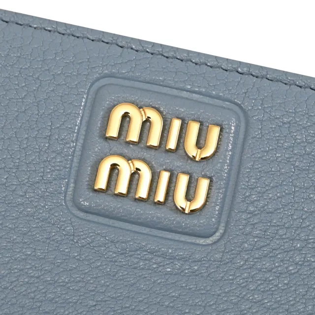 【MIU MIU】簡約經典LOGO山羊皮多卡扣式對折零錢長夾(天藍)