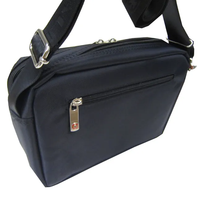 【SNOW.bagshop】雙11 斜側包大容量可A4紙二層主袋+外袋共六層(可10吋平板進口防水包 尼龍布肩 