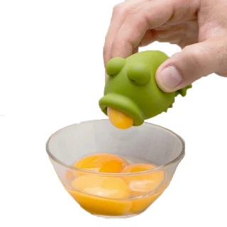 【樂邁家居】青蛙造型蛋清分離器(食品級矽膠/可愛動物造型/輕鬆分離蛋清)