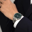 【CITIZEN 星辰】光動能復古風三眼計時手錶-銀x紳士綠 送行動電源 畢業禮物(AT2149-85X)
