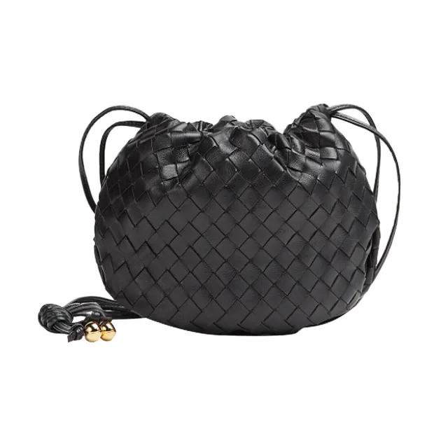 【BOTTEGA VENETA 寶緹嘉】651905經典編織小羊皮The Mini Bulb系列迷你束繩斜背手提包(黑色)