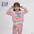 【GAP】女幼童裝 Gap x 史迪奇聯名 Logo印花刷毛圓領大學T-粉紅色(847218)