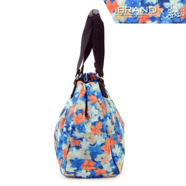 【iBrand】雙11 輕盈防潑水大容量彎月側背包(防水包 漫漫花朵)