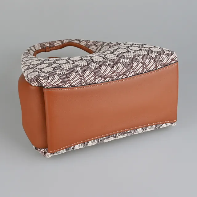 【COACH】COACH Lana 23經典雙C字LOGO緹花帆布拼接牛皮開口式手提/斜背菜籃子包(棕x琥珀)