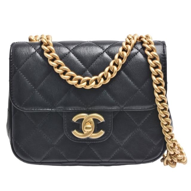 【CHANEL 香奈兒】經典仿舊金屬雙CLOGO菱格紋小牛皮雙鍊帶轉釦斜背包(黑色AS3790C-BLK-GPN)