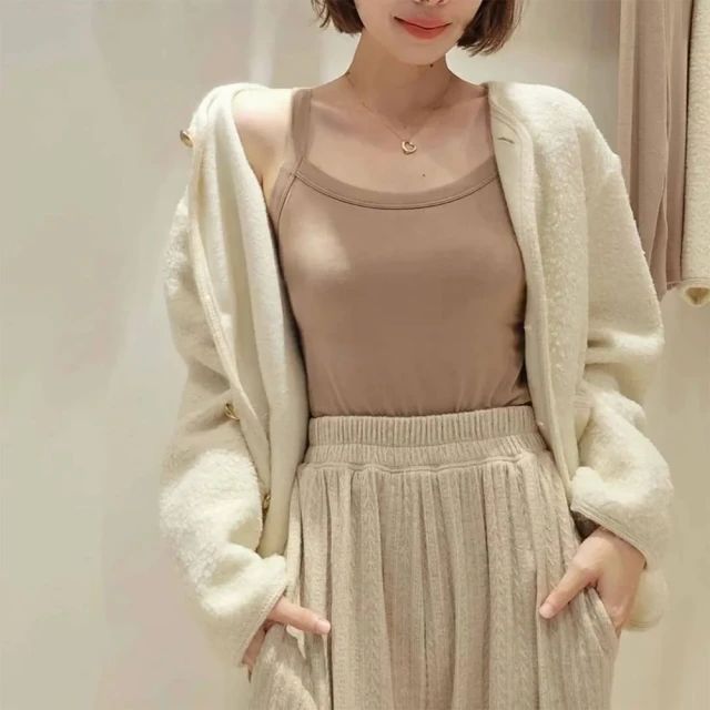 chai yan 采妍 簡約素面素色緊身發熱上衣(冬季保暖發