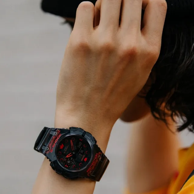 【CASIO 卡西歐】G-SHOCK 藍牙 碳纖維核心防護 半透明 機械戰甲 科幻炫黑紅(GA-B001G-1A)