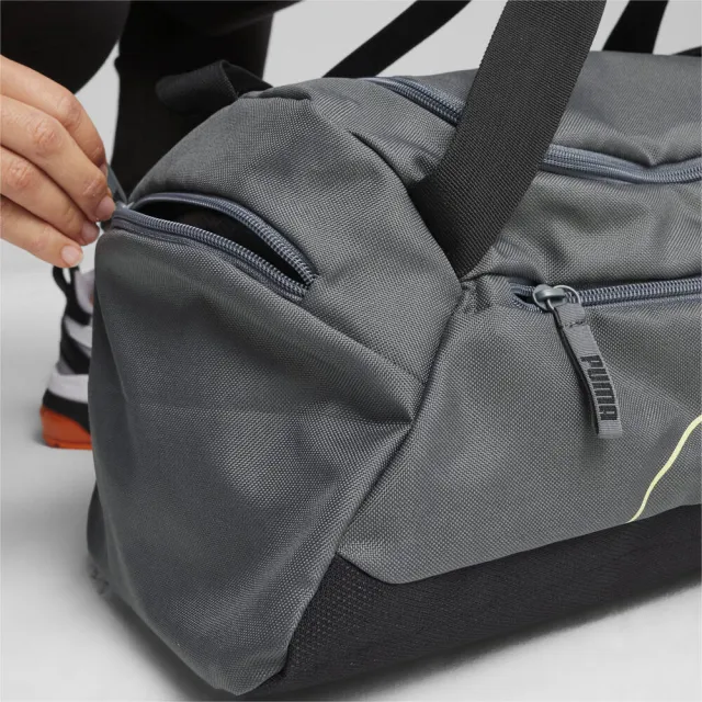 【PUMA】手提包 健身包 運動包 旅行袋 灰黑 09033102