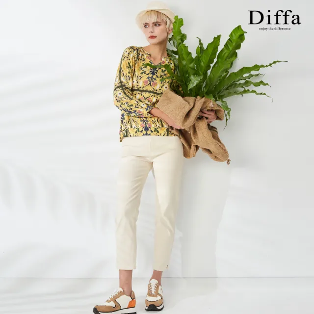 【Diffa】歐風質感花卉拉克蘭袖上衣-女