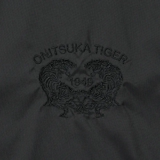 【Onitsuka Tiger】Onitsuka Tiger鬼塚虎-黑色高領教練外套(2183B317-001)