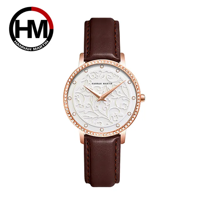 【HANNAH MARTIN】英倫簡約鑲鑽浮雕錶面皮帶腕錶(HM-1073)