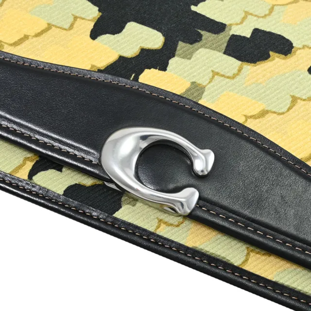 【COACH】金屬C字LOGO撞色斜紋翻蓋肩斜三用斜背包(黑邊)