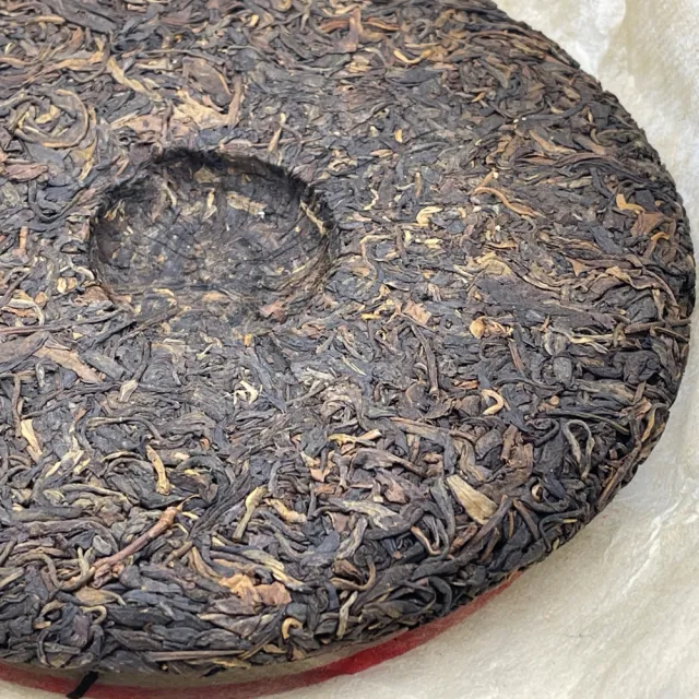 盛嘉源】訂製茶中茶牌圓茶大紅印2003年(普洱茶生茶357g) - momo購物網