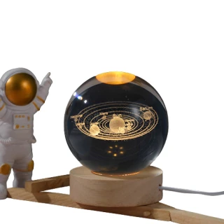 【送禮首選】3D木質發光底座太陽系水晶球(USB氣氛燈 星空燈 電競氣氛燈 led小夜燈 紀念 居家擺飾 生日禮物)