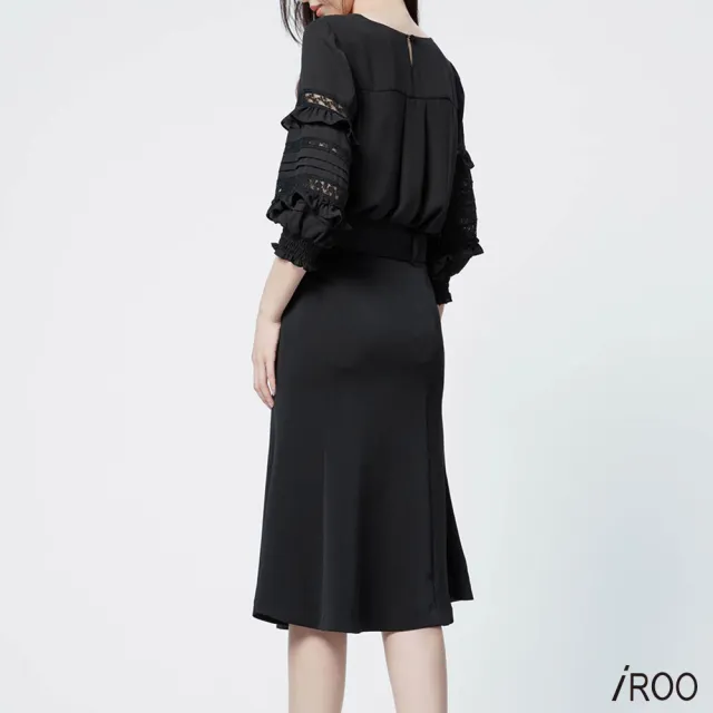 【iROO】舒適修身寬版腰帶經典設計長裙