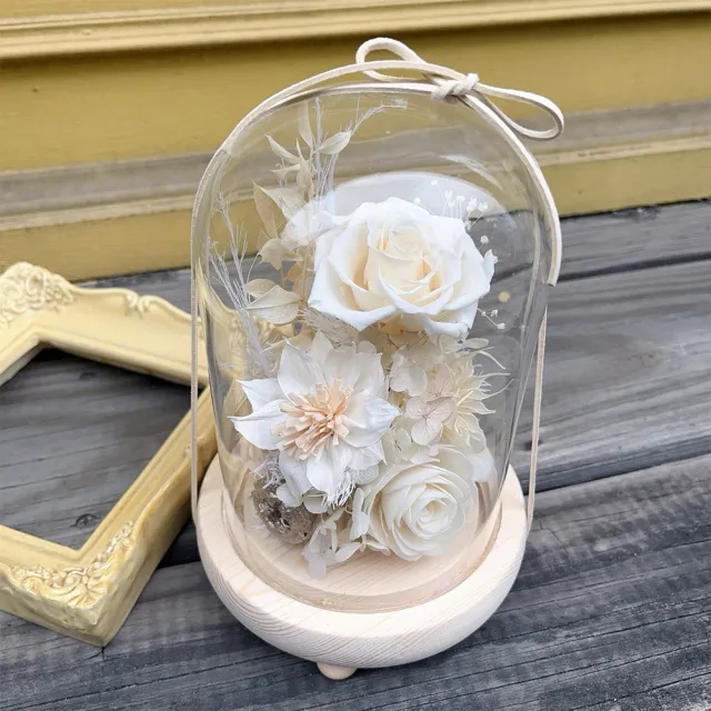 【OSTARA FLORIST 奧斯塔拉花藝】冬日午後永生玻璃罩花禮(永生花材、不凋玫瑰、永生配材)