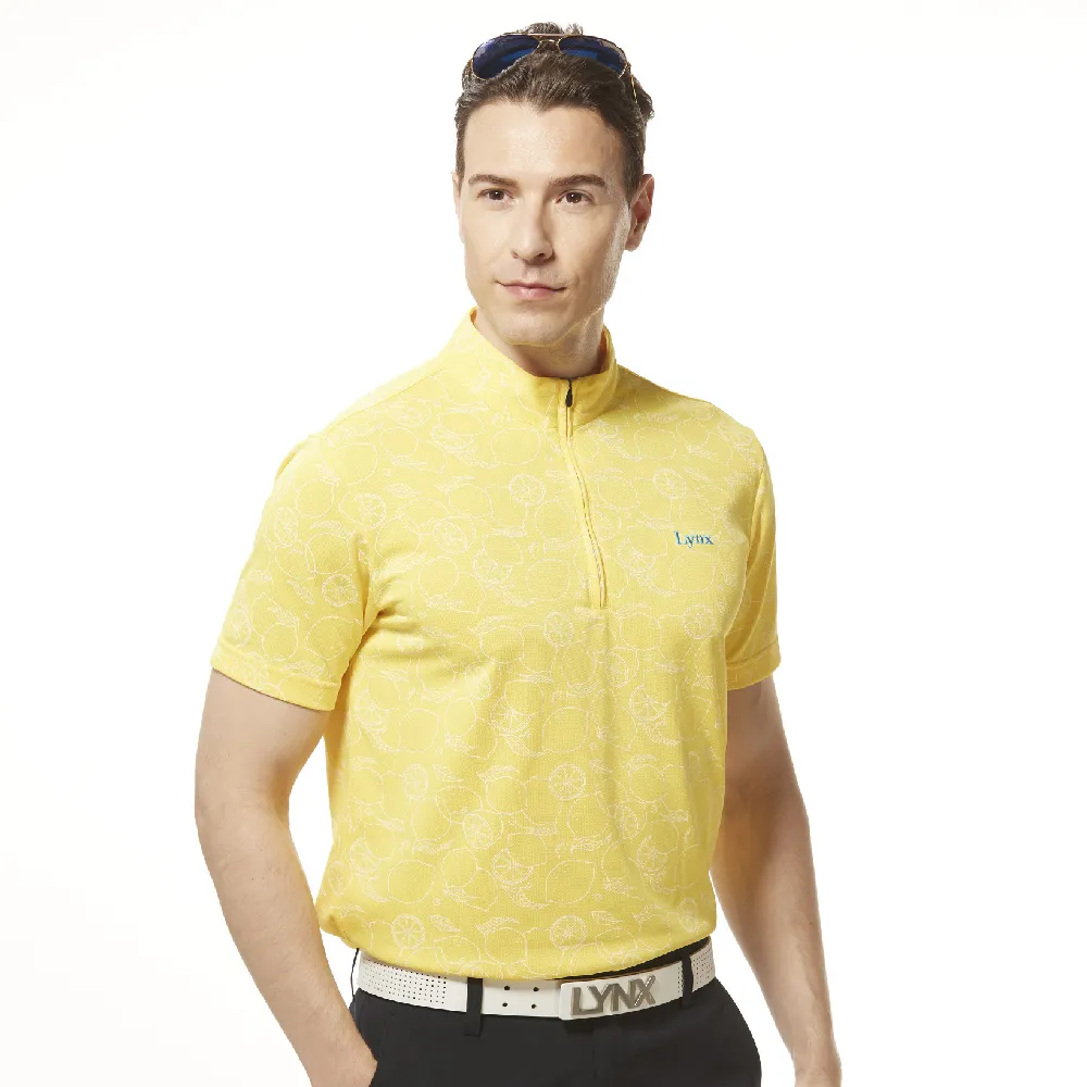 【Lynx Golf】男款吸溼排汗機能網眼材質滿版檸檬圖樣印花短袖立領POLO衫/高爾夫球衫(黃色)