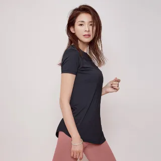 【STL】韓國瑜伽 ESSENCE 女 運動機能 圓領 短袖 上衣 涼感 長版 微腰身 半蓋臀(Black黑色)