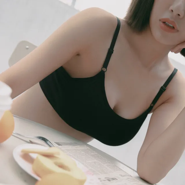 【OB 嚴選】彈力羅紋蝴蝶形美背BRA小可愛 《VA694》