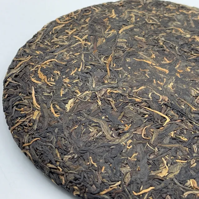 【盛嘉源】石方圓  勐庫喬木 2011年(普洱茶   生茶 357g)