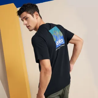 【JEEP】男裝 簡約山林圖騰短袖T恤(黑色)