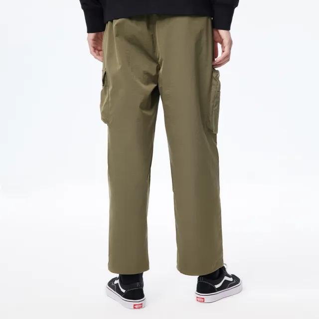 【Dickies】男款軍綠色立體口袋休閒工裝長褲｜DK011011MGR