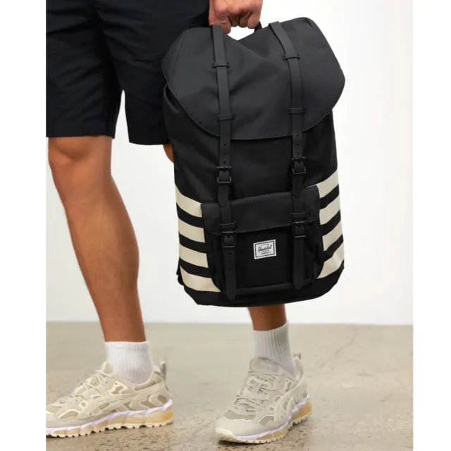 【Herschel】雙11 Little America 中型 黑色 側邊條紋 磁扣 橡膠帶 筆電夾層 大容量 帆布 背包 