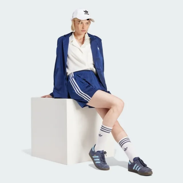 【adidas 愛迪達】Firebird Short 女 短褲 休閒 復古 三葉草 寬鬆 拉鍊口袋 藍(IP2958)