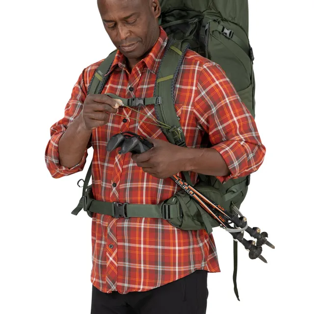 【Osprey】Kestrel 58 輕量登山背包 附背包防水套 男款 黑色(健行背包  徙步旅行 登山後背包)