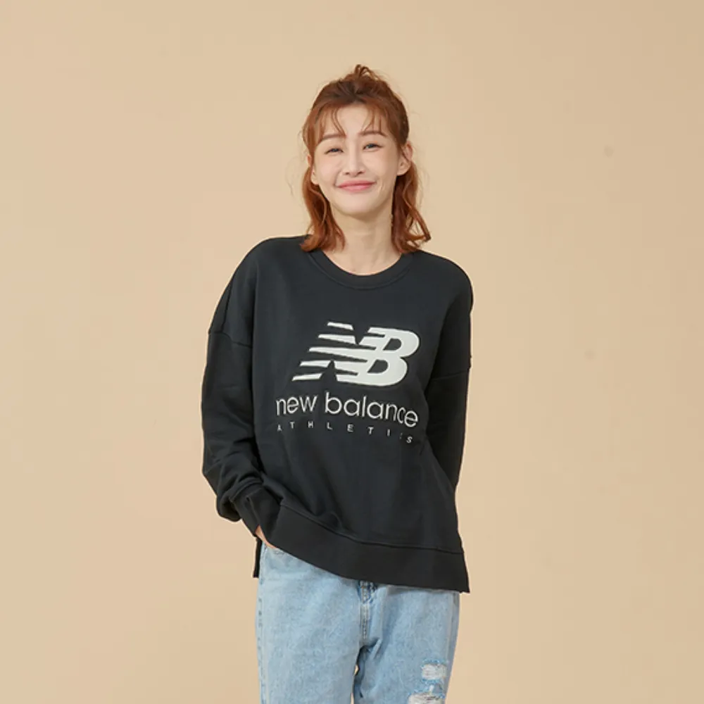 【NEW BALANCE】NB 衛衣上衣_女裝_黑色_AWT21500BK(亞版 版型正常)