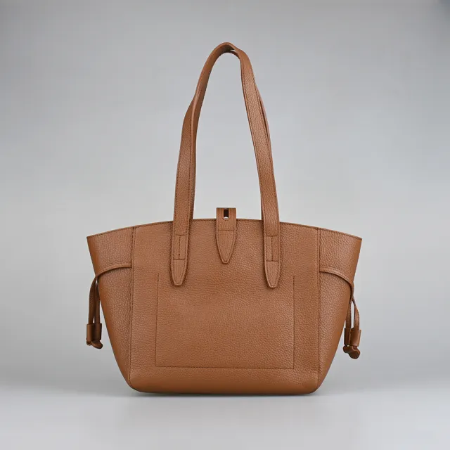 【FURLA 芙拉】FURLA NET燙金LOGO小牛皮拉鍊肩背托特包(小/白蘭地棕)