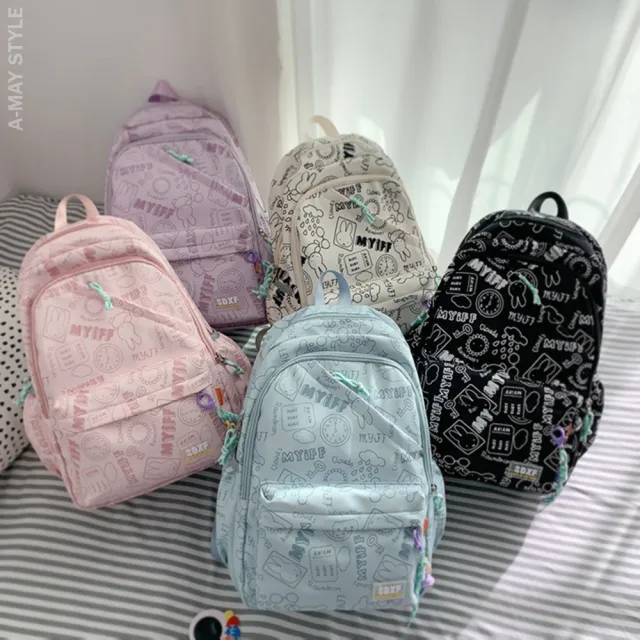 【Amay Style 艾美時尚】現貨.旅行登山後背包 尼龍雙肩包 日韓設計兔兔塗鴉印花大容量後背包。贈吊飾(5色)