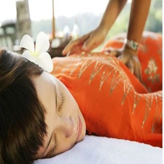 【台北皇家東方泰】精油SPA含全身去角質110分(台北)