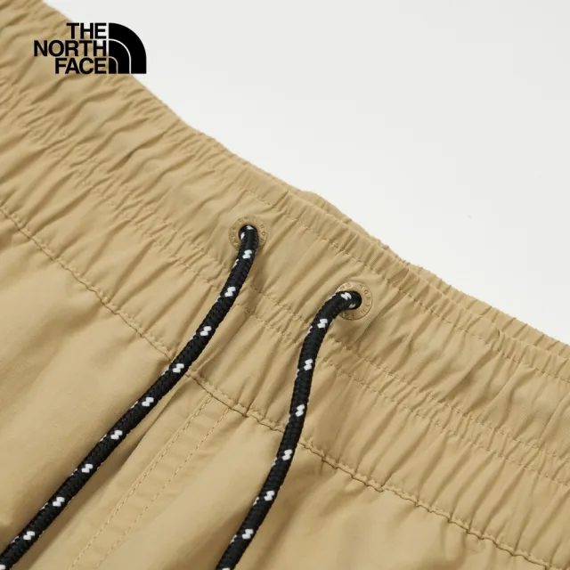 【The North Face 官方旗艦】北面UE男款卡其色DWR防潑水舒適透彈力褲腰休閒短褲｜7QSBLK5