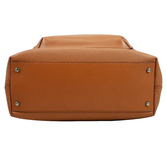 【TOD’S】TODS 經典烙印LOGO小牛皮直式肩背包托特包(焦糖棕)