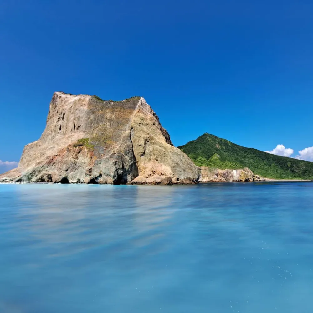 【宜蘭龜山島賞鯨趣】賞鯨＋環繞龜山島八景（二合一）假日不加價(歐享券-玩樂/生活券)