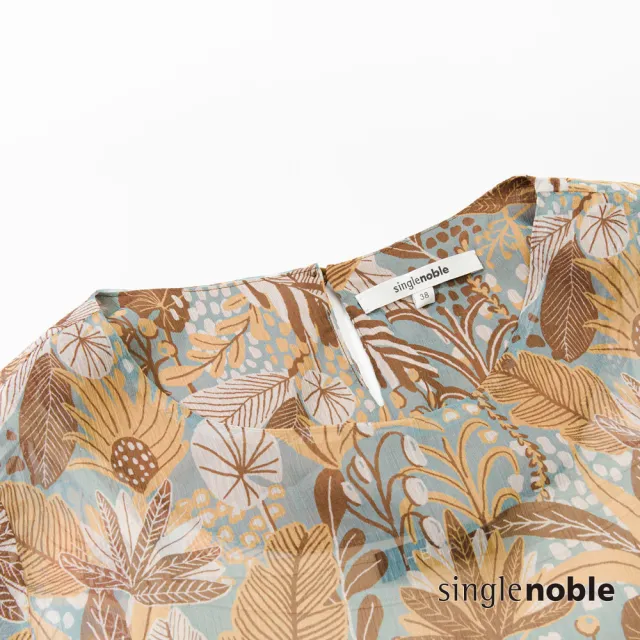 【SingleNoble 獨身貴族】日系棕色調叢林印花七分袖上衣-附可拆式內搭(1色)