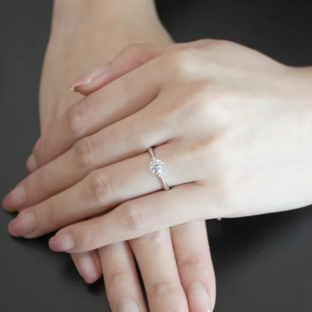 【ALUXE 亞立詩】18K金 0.50克拉 FVS2 優雅鑽石戒指(四款款任選)