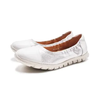 【W&M】女 包腳柔軟彈力樂福休閒鞋 女鞋(銀白色)