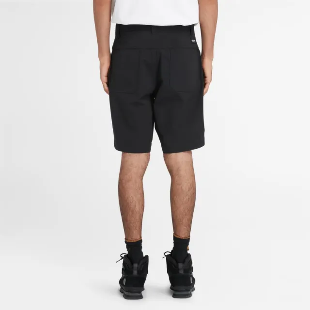 【Timberland】男款黑色防潑水寬版短褲(A5SC6001)