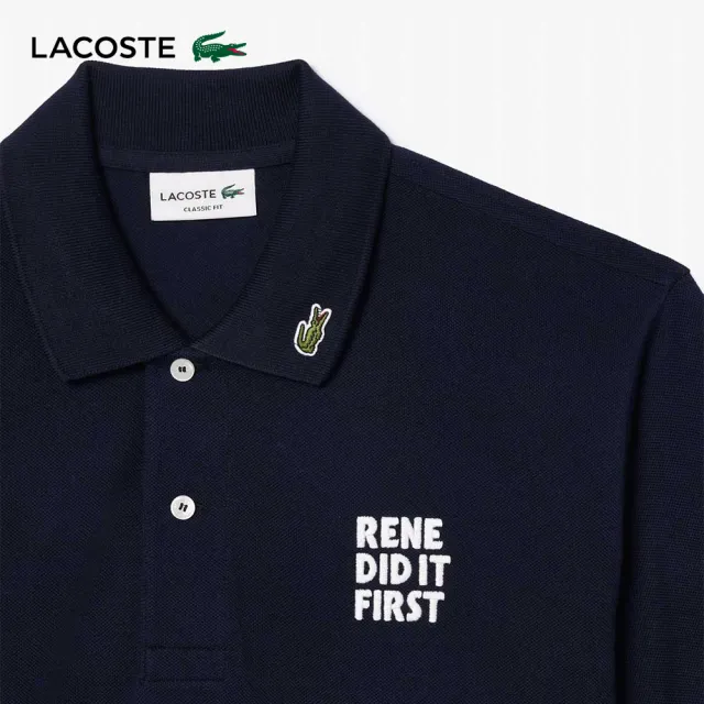 【LACOSTE】男裝-原創 L.12.12 刺繡標語短袖Polo衫(海軍藍)