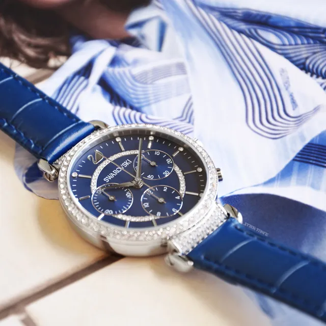 【SWAROVSKI 施華洛世奇】PASSAGE CHRONO 藍色 三眼計時皮革錶帶腕錶 手錶 女錶 母親節(5580342)