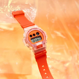 【CASIO 卡西歐】G-SHOCK 扭蛋系列 彩色運動電子錶(DW-6900GL-4)