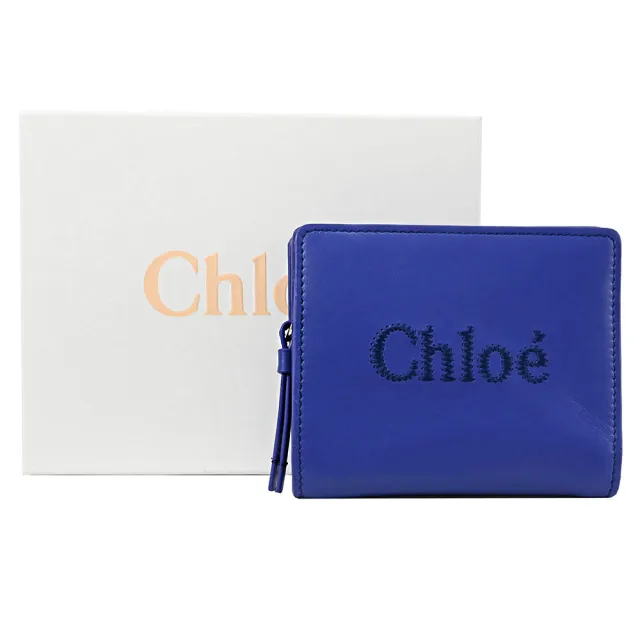 【Chloe’ 蔻依】SENSE 經典電繡LOGO小牛皮扣式雙面零錢短夾(海藍)