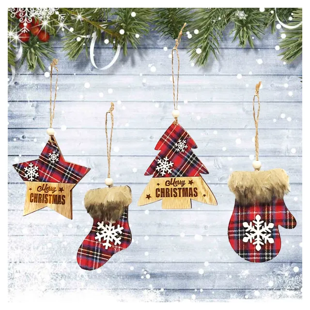 【摩達客】木質蘇格蘭格紋風彩繪迷你聖誕襪吊飾(四入組)