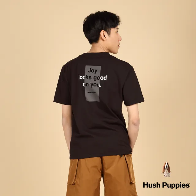 【Hush Puppies】男裝 T恤 簡約設計植絨印花文字刺繡狗寬鬆版短袖T恤(黑色 / 43111111)